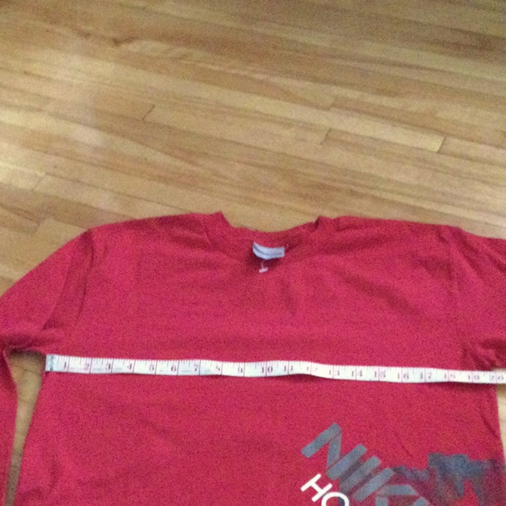 Nike T-Shirt. Youth. - Picture 5 of 7